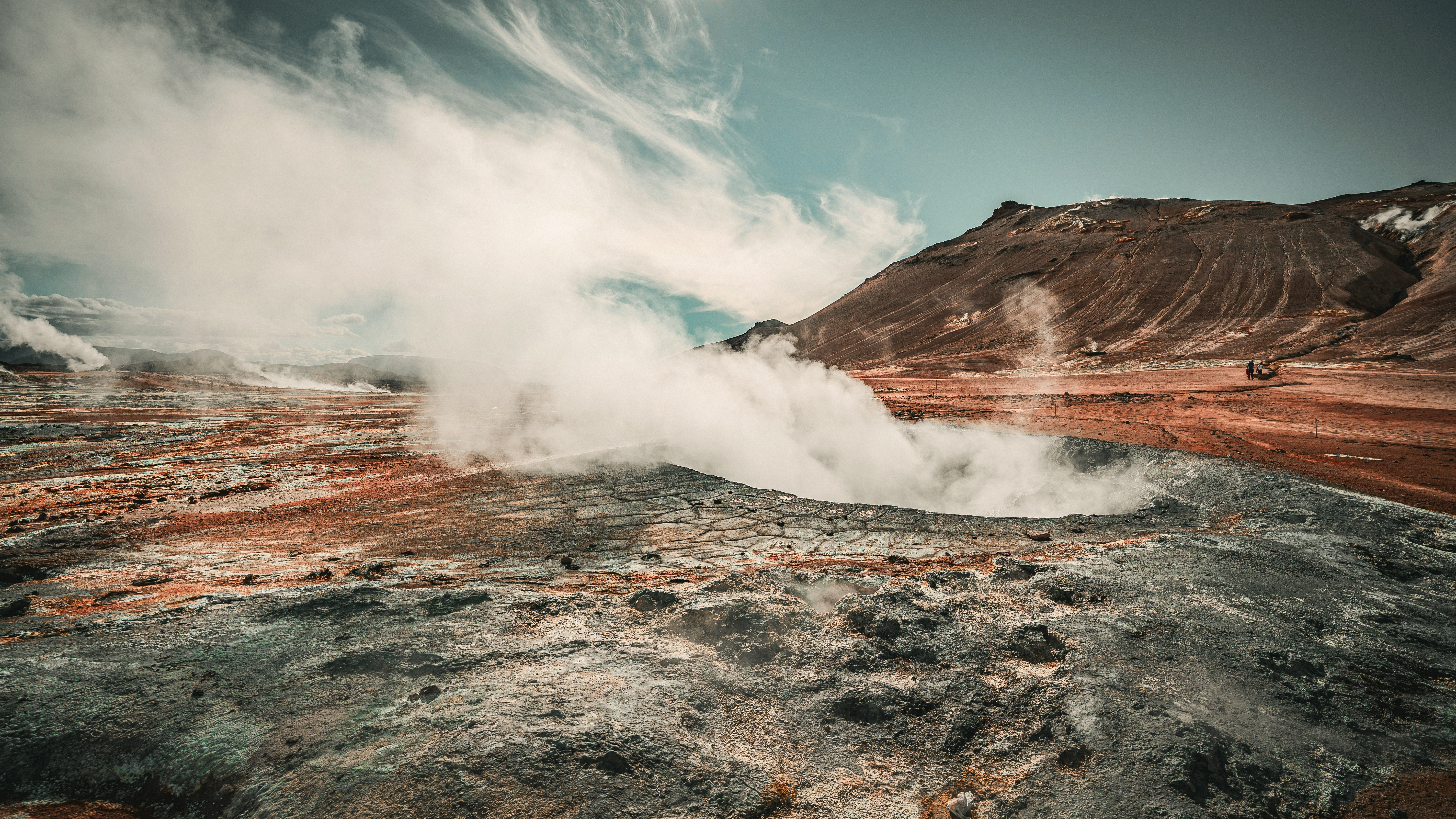 Geysir-unsplash1.jpg