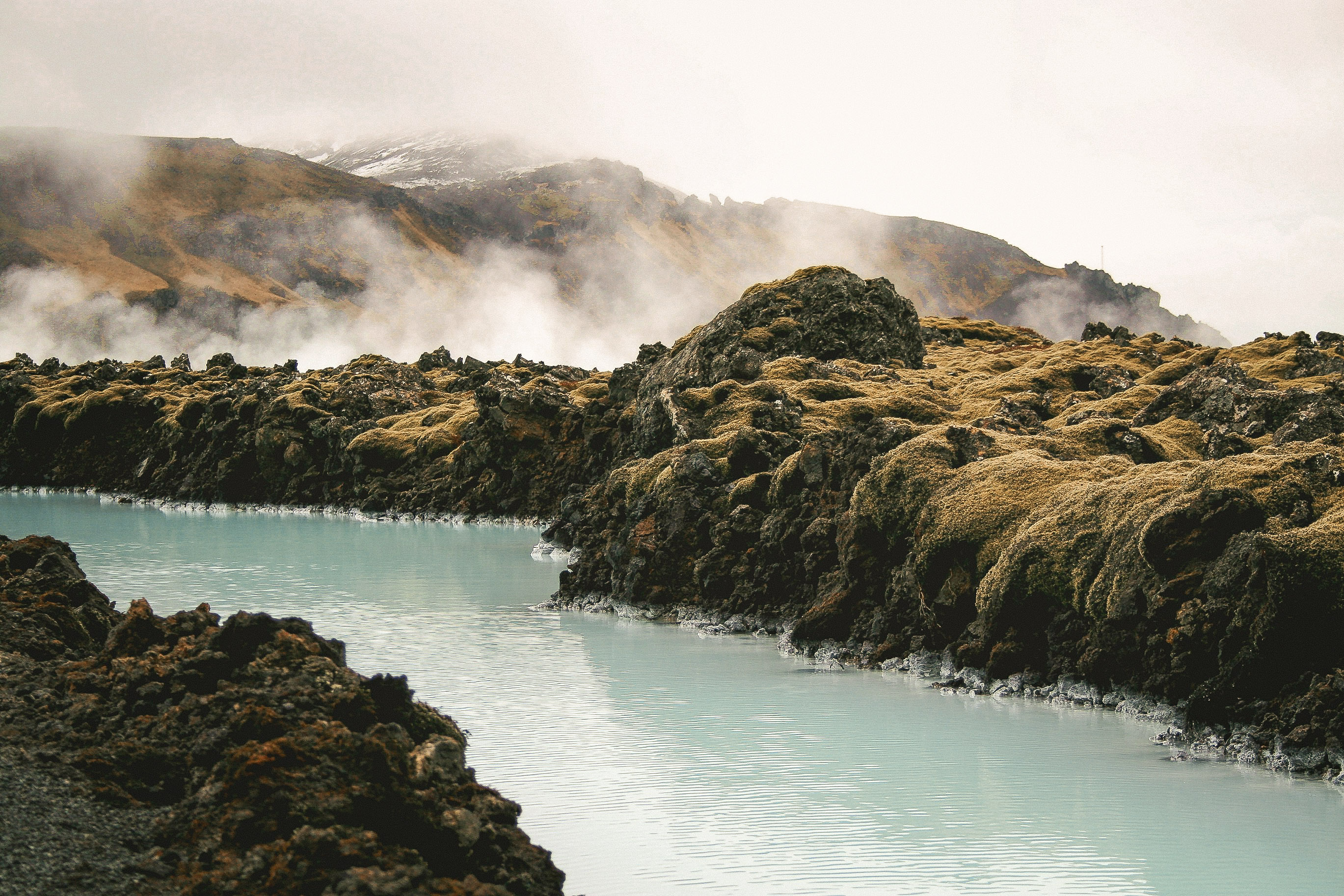 bluelagoon-unsplash3.jpg