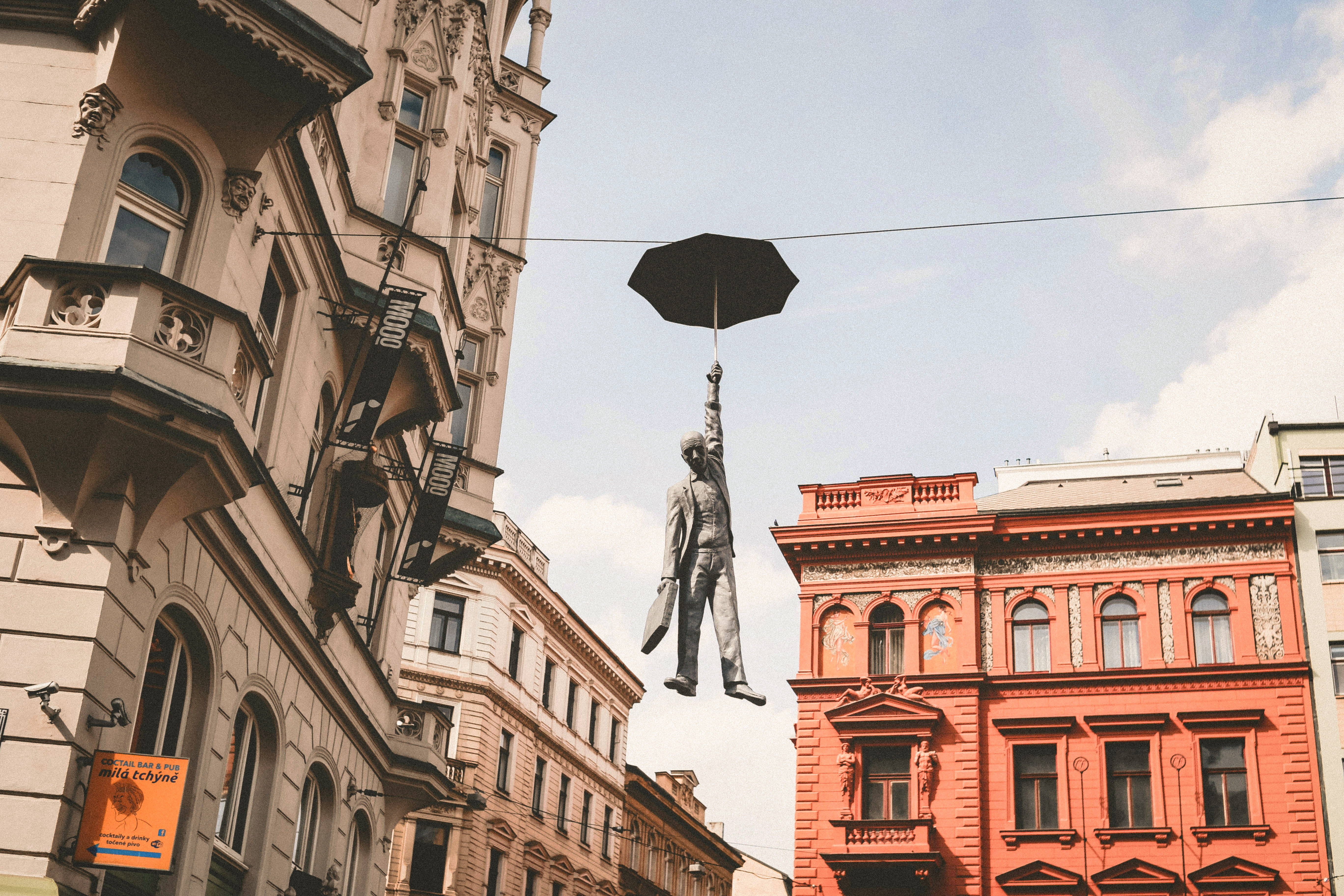 Prag - nastya-dulhiier-STGJ3VZ5zGE-unsplash.jpg