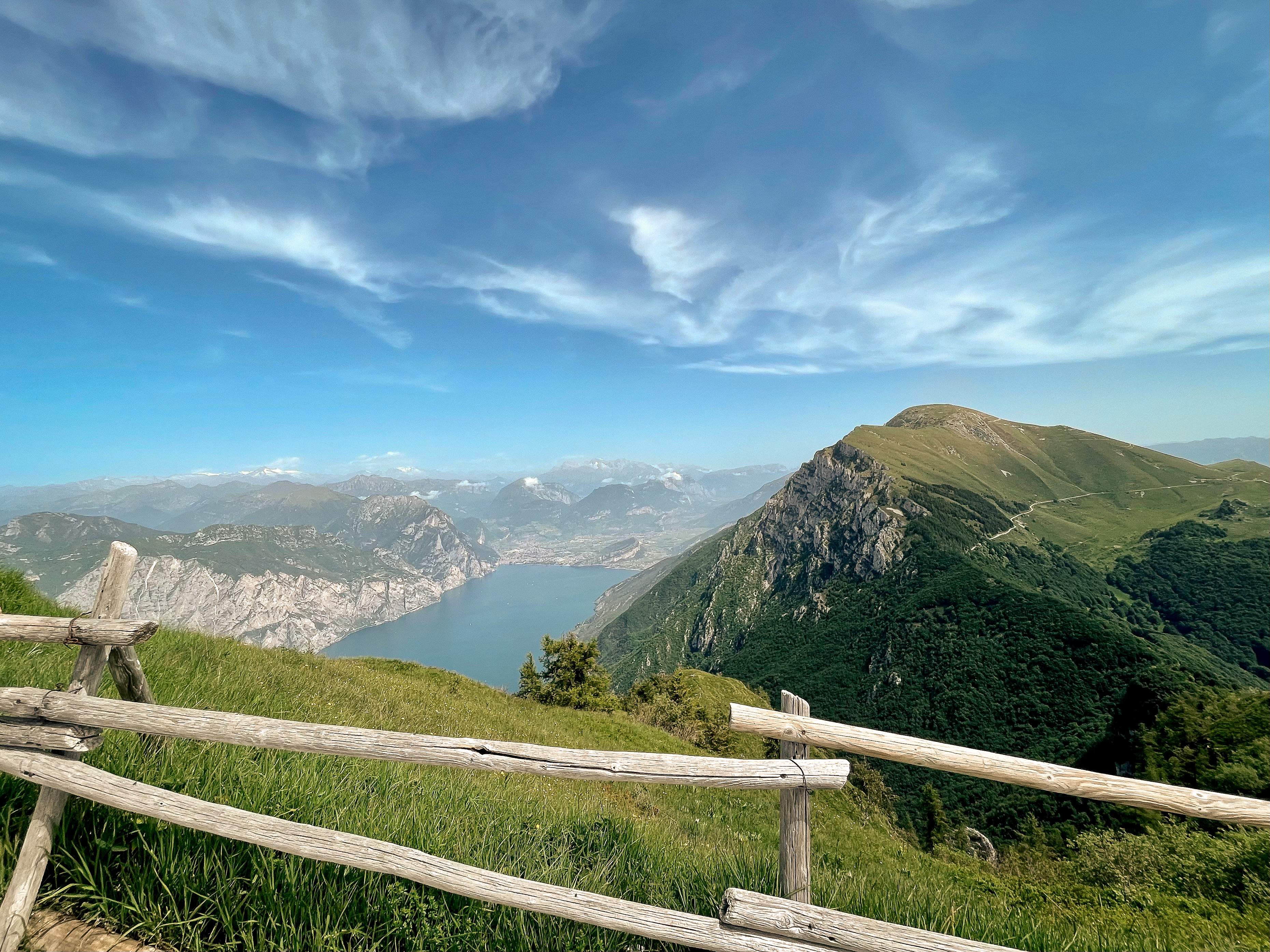 gardasjön utsikt landskap.jpg